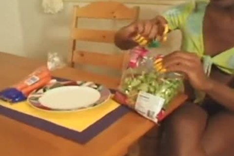 tranny With The long Nails - totally taut
