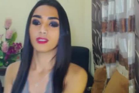 Hung ladyboy Plays Her gigantic knob