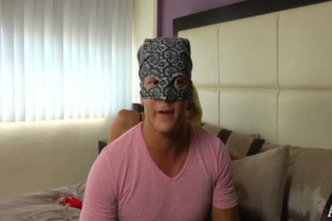 Angeles hammering A Fan