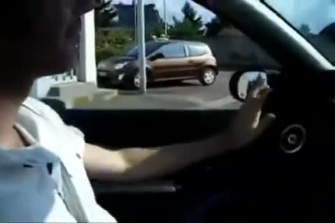 blonde tranny outside 0001