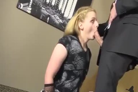 engulfing A Managers shlong