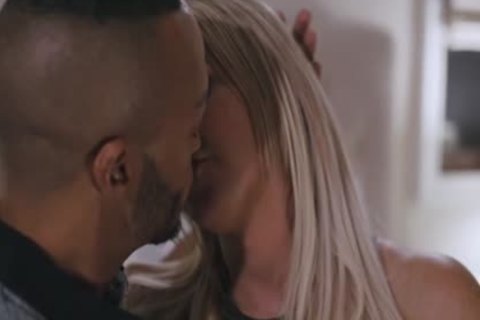 Ts Superstar Kayleigh Coxx Masturbates And poked By A Bbc
