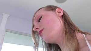 TS Factor - Roxxie Moth fucked by big penis Kai Bailey