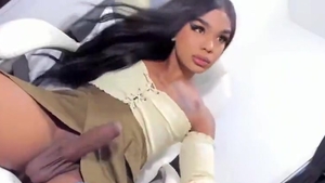 lady-man Ladyboy Jerking cam