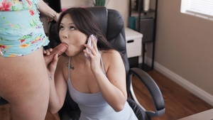 TransSensual: Mind-blowing Sex with T-Girls