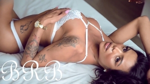 sanz13: Transcendent Temptress Times Two